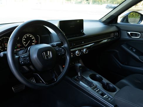 Certified 2025 Honda Civic Sport image 15