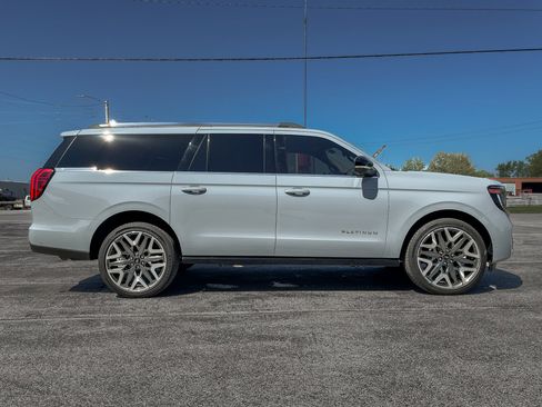Used 2025 Ford Expedition Max Platinum w/ Platinum Ultimate Package image 7
