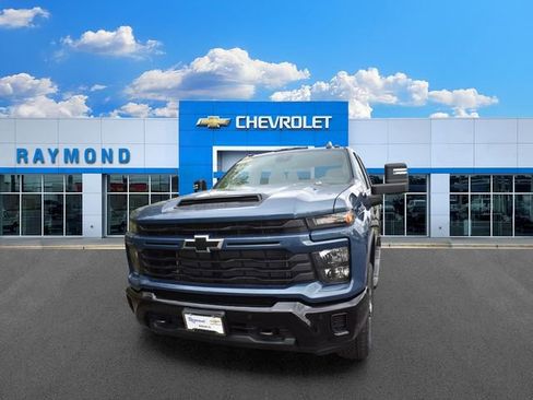 New 2026 Chevrolet Silverado 2500 Custom w/ Custom Value Package AWD/4WD image 9