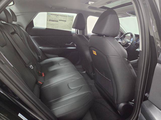 New 2026 Hyundai Elantra Limited FWD image 14