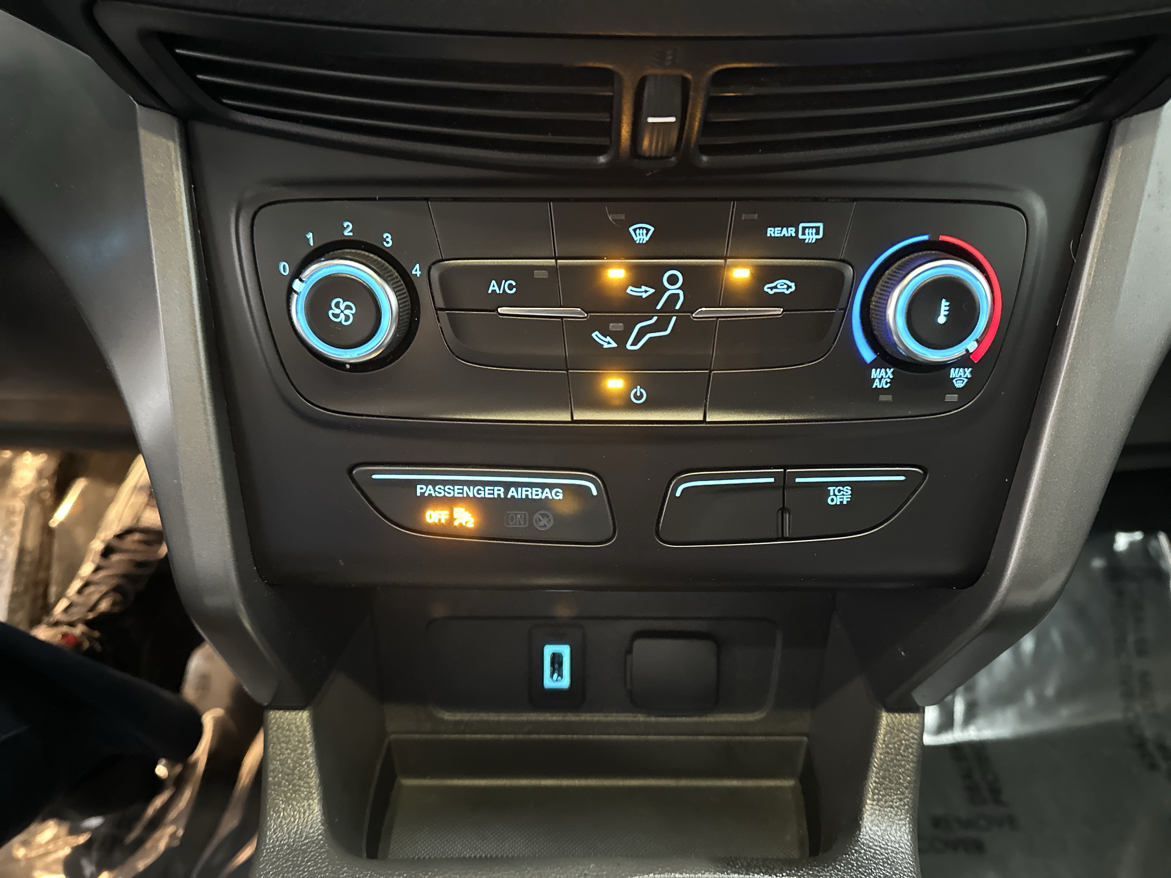 Used 2018 Ford Escape S FWD image 29