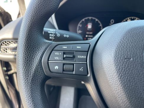 Certified 2025 Honda HR-V LX image 20