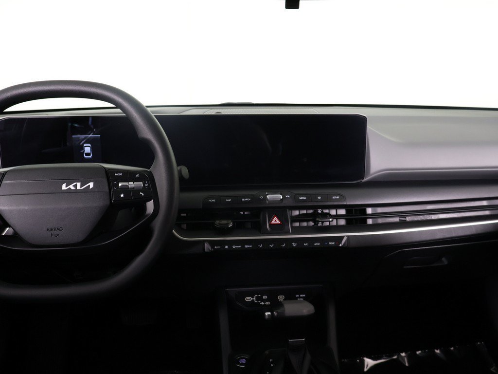 Used 2025 Kia K4 FWD image 33