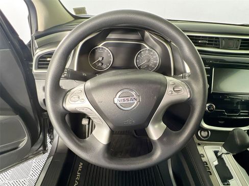 Used 2017 Nissan Murano S AWD/4WD image 12