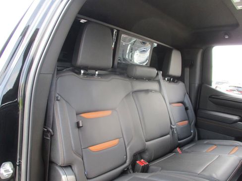 Used 2024 GMC Sierra 1500 AT4 w/ AT4 Premium Package AWD/4WD image 24