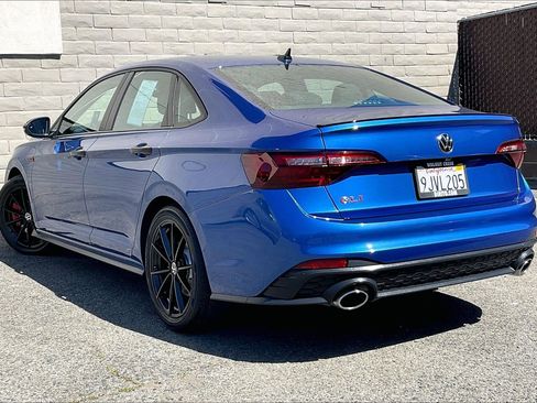 Certified 2024 Volkswagen Jetta GLI 40th Anniversary Edition image 10