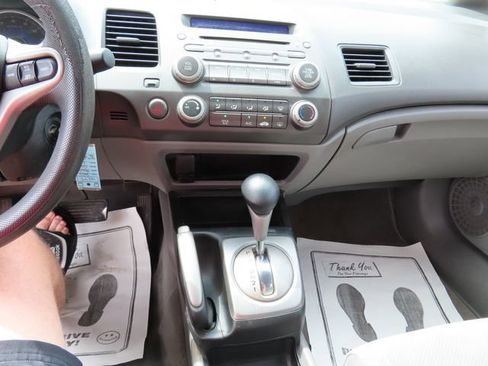 Used 2010 Honda Civic LX image 18