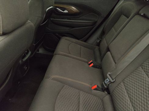 Used 2020 GMC Terrain SLE w/ Driver Convenience Package FWD image 18