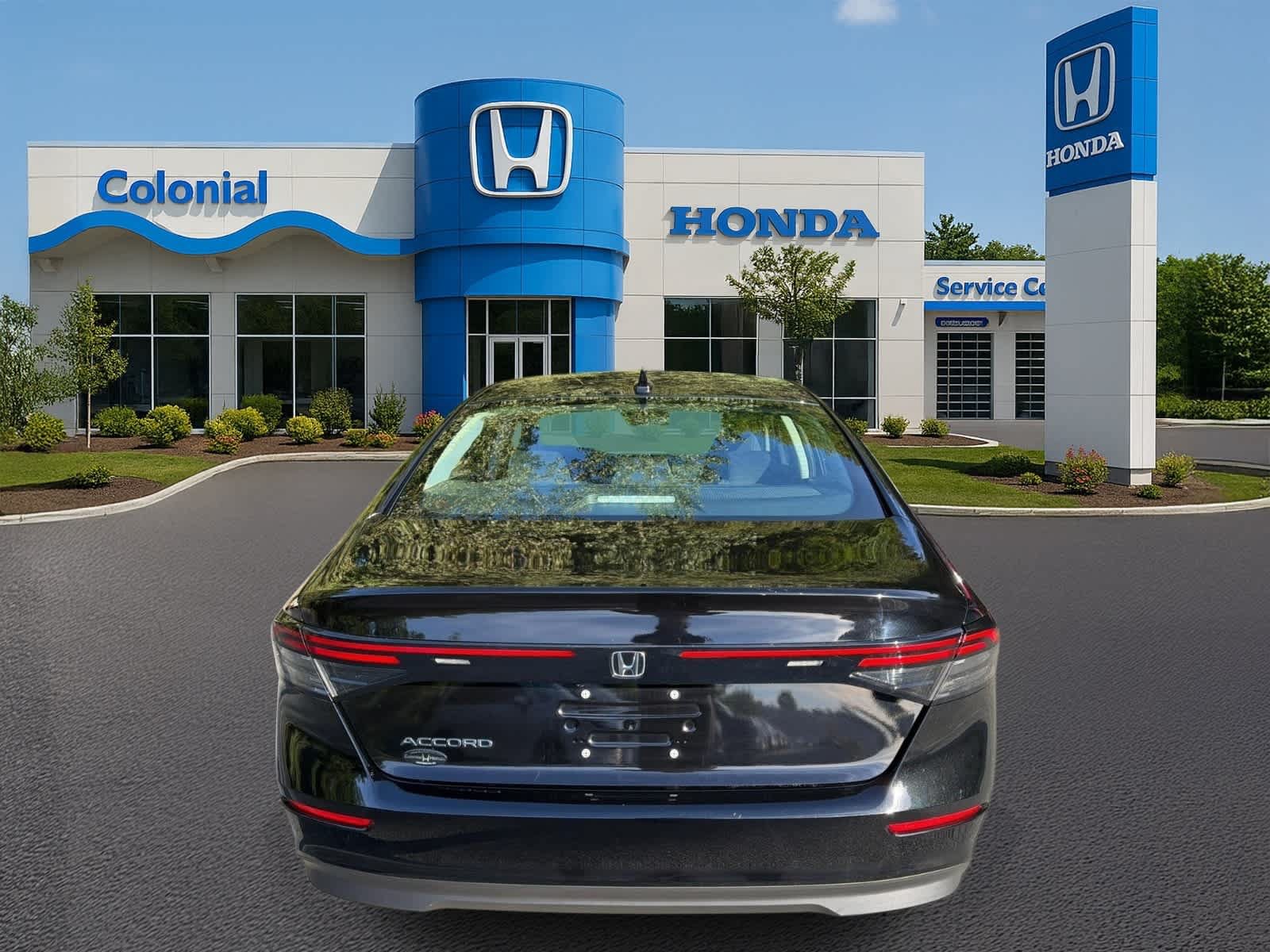 Used 2023 Honda Accord EX image 5