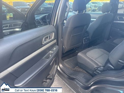 Used 2017 Ford Explorer XLT w/ Equipment Group 201A image 17