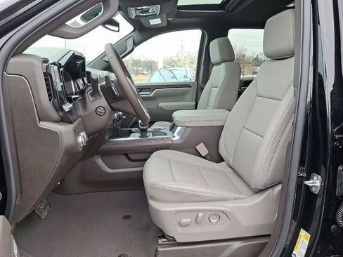 New 2026 GMC Sierra 1500 SLT w/ SLT Premium Plus Package image 10