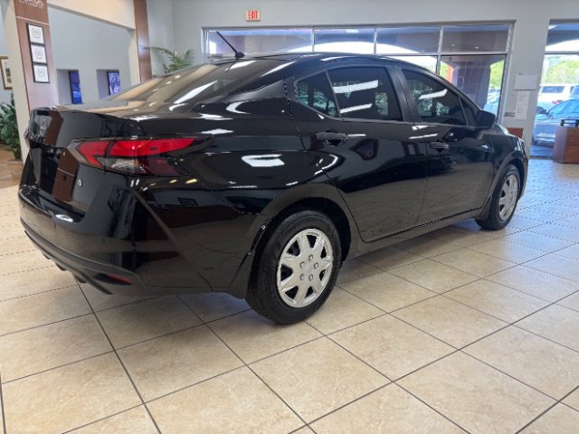 Used 2025 Nissan Versa S w/ Trunk Package FWD image 5