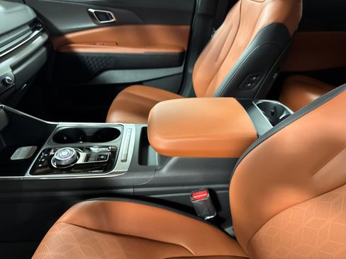 New 2026 Kia Carnival EX FWD image 22