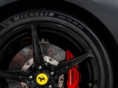 Used 2012 Ferrari 458 Spider RWD image 86