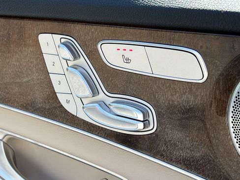 Used 2018 Mercedes-Benz C 300 4MATIC Sedan image 41