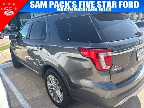 Used 2016 Ford Explorer XLT w/ Equipment Group 202A AWD/4WD image 6