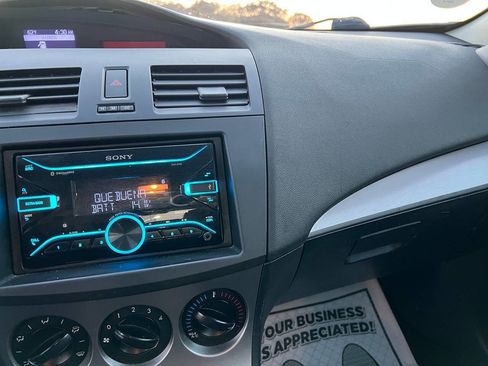 Used 2010 MAZDA MAZDA3 s Sport image 10