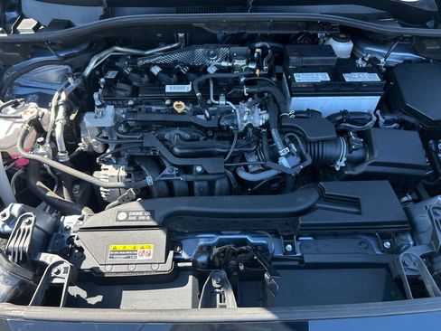 Certified 2025 Toyota Corolla Cross LE w/ Moonroof Package image 25