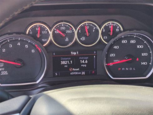 Used 2021 Chevrolet Silverado 1500 RST image 12