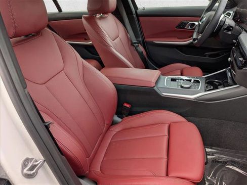 Used 2025 BMW 330i xDrive Sedan w/ M Sport Package image 22