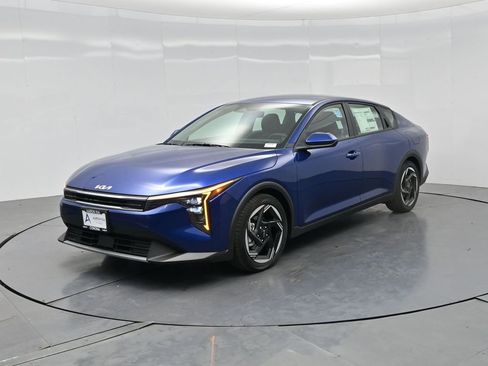 New 2026 Kia K4 EX FWD image 1