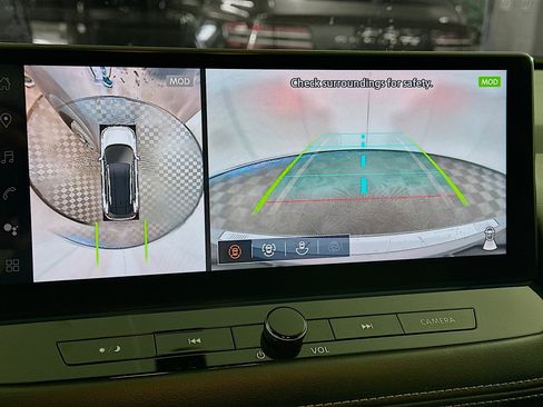 Used 2024 Nissan Rogue SL w/ SL Premium Package image 22