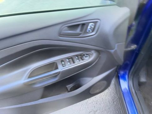 Used 2016 Ford Escape S FWD image 9