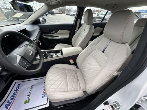 New 2026 Nissan Sentra SL w/ Floor Mat Package FWD image 11