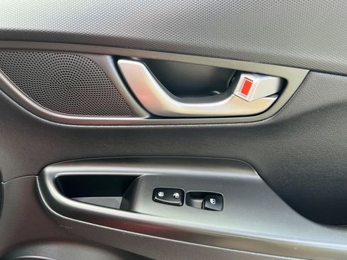 Used 2020 Hyundai Kona Ultimate FWD image 19