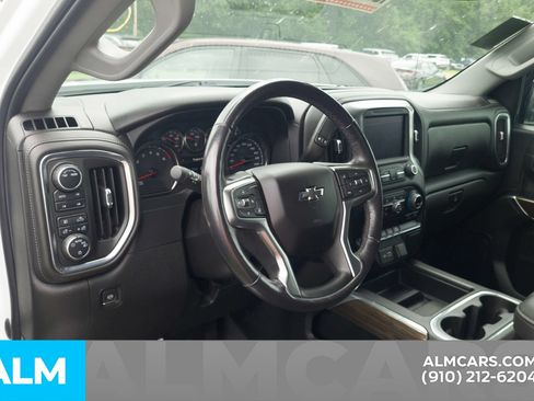 Used 2021 Chevrolet Silverado 1500 LT Trail Boss w/ Bed Protection Package AWD/4WD image 5