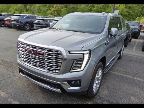 Used 2026 GMC Yukon XL Denali w/ LPO, Floor Liner Package AWD/4WD image 3