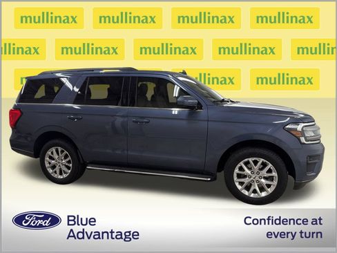 Certified 2023 Ford Expedition XLT RWD image 2