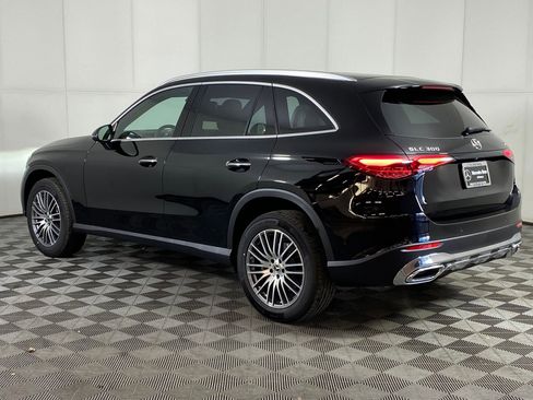 Used 2026 Mercedes-Benz GLC 300 4MATIC image 3