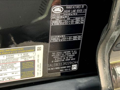 Used 2024 Land Rover Defender 110 V8 image 33