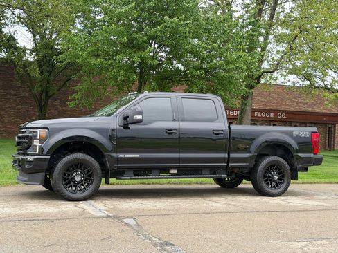 Used 2021 Ford F250 Lariat AWD/4WD image 2