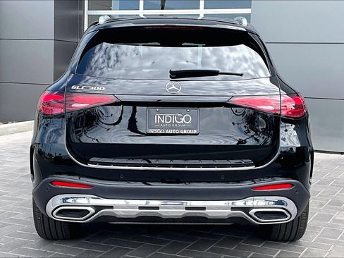 Used 2026 Mercedes-Benz GLC 300 image 4