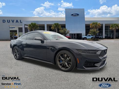 Used 2025 Ford Mustang Dark Horse image 1