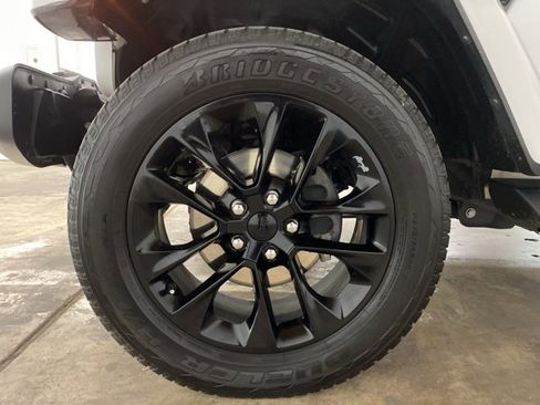 Used 2021 Jeep Wrangler Unlimited Sahara w/ Cold Weather Group image 24