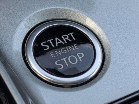 Used 2025 Nissan Altima 2.5 SV FWD image 28