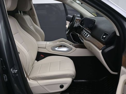 Used 2022 Mercedes-Benz GLE 350 4MATIC image 11