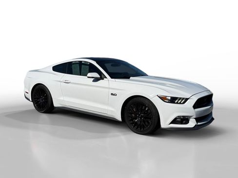 Used 2017 Ford Mustang GT Premium w/ GT Performance Package image 7