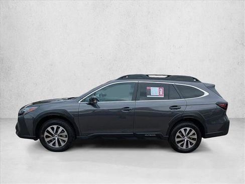 Used 2025 Subaru Outback Premium AWD/4WD image 8