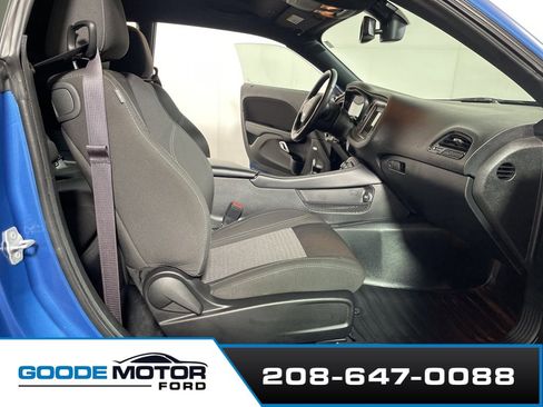 Used 2023 Dodge Challenger SXT w/ Blacktop Package image 26