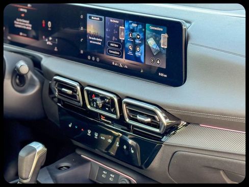 New 2026 Nissan Sentra SV w/ SV Convenience Package FWD image 16