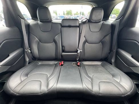 Used 2020 Jeep Cherokee High Altitude AWD/4WD image 31