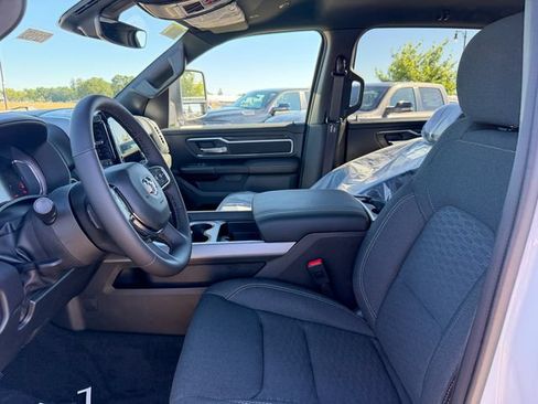 New 2026 RAM 1500 Big Horn AWD/4WD image 14