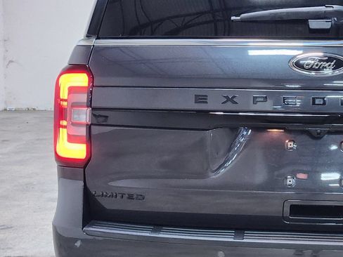 Used 2024 Ford Expedition Limited RWD image 20