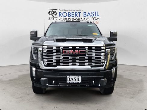 Used 2024 GMC Sierra 2500 Denali w/ Denali Reserve Package image 8
