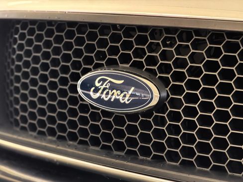 Used 2007 Ford F150 XLT AWD/4WD image 9