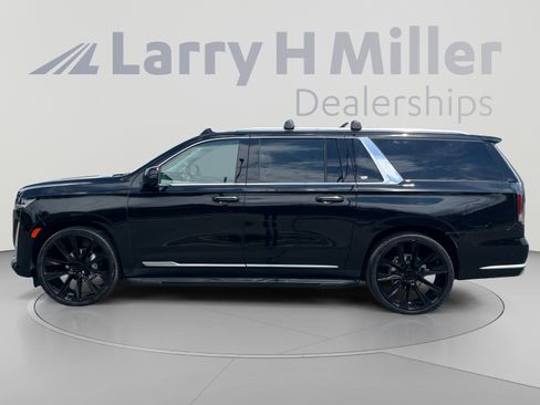 Used 2021 Cadillac Escalade ESV Premium Luxury Platinum w/ Heavy-Duty Trailer Package AWD/4WD image 2